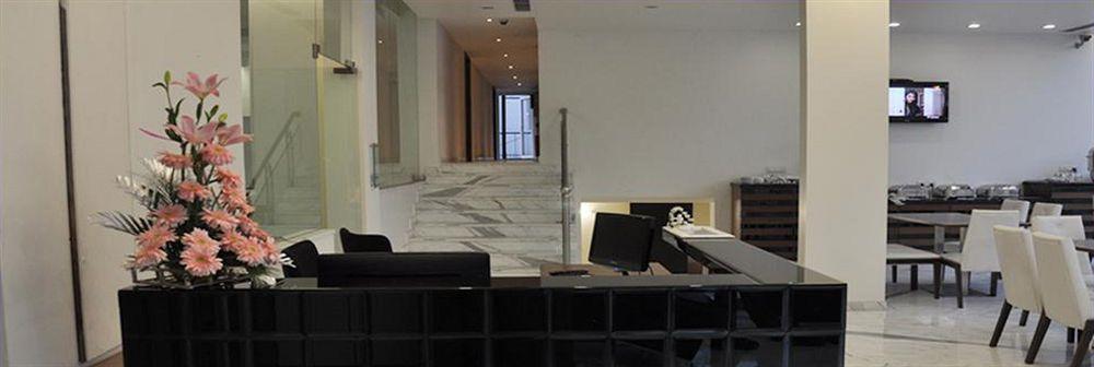 Fabhotel Prime Sage 뉴델리 외부 사진